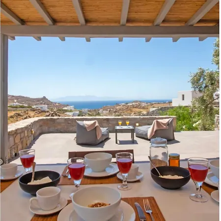 Private Verdigris With Infinity Sea Views